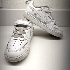 Nike Court Borough 2 Low Tops size 9